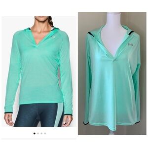 Under Armour heat gear VNeck lightweight Pullover Hoodie Sweatshirt